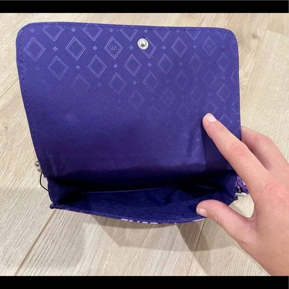 Vera Bradley Cotton All in One Crossbody Purse - Picture 6 of 6